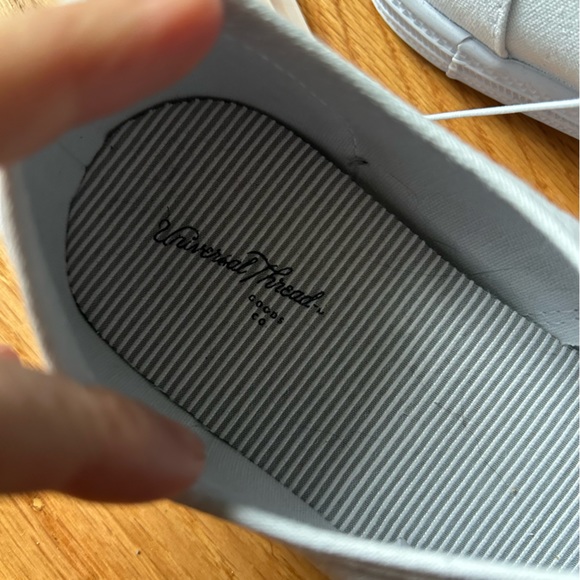 LAST CHANCE - Target Universal Thread canvas sneakers in all white - Picture 10 of 11